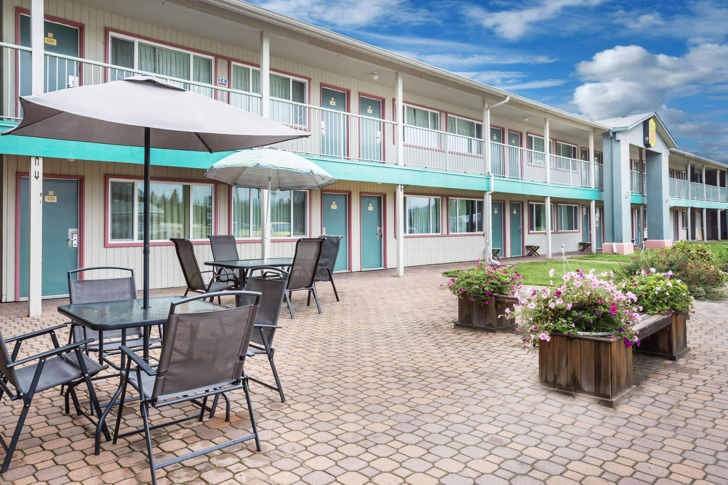 Hotel Super 8 By Wyndham Quesnel Bc Esterno foto