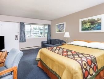 Hotel Super 8 By Wyndham Quesnel Bc Esterno foto